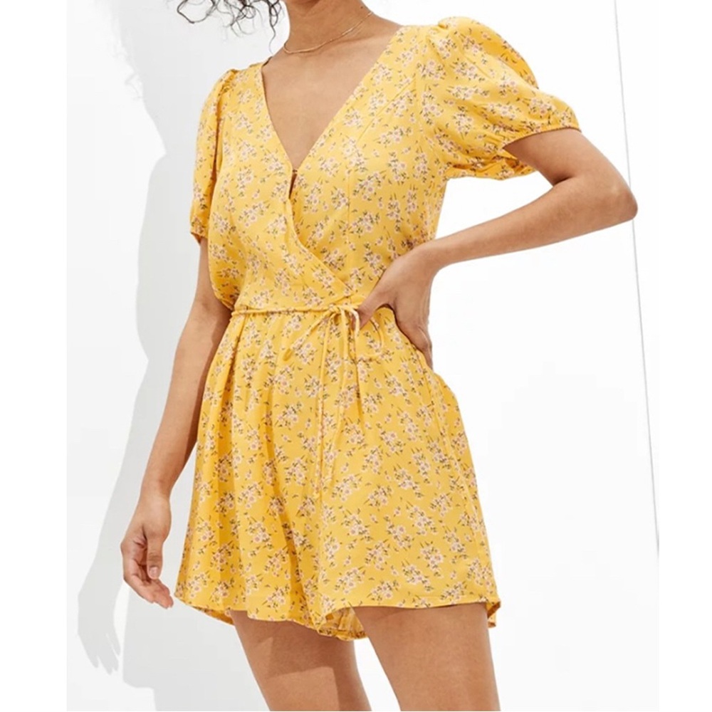 American Eagle Outfitters Romper | Yellow Floral Pockets